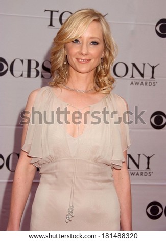 Anne Heche at 2007 American Theatre Wing TONY AWARDS - ARRIVALS, Radio City Music Hall at Rockefeller Center, New York, NY, June 10, 2007