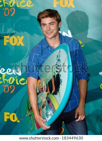 Zac Efron in the press room for Teen Choice Awards - PRESS ROOM, Gibson Amphitheatre at Universal CityWalk, Los Angeles, CA August 9, 2009
