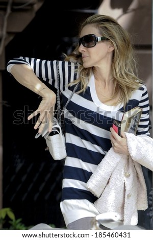Sarah Jessica Parker, leaves her West Village home out and about for CELEBRITY CANDIDS - TUESDAY, , New York, NY May 11, 2010