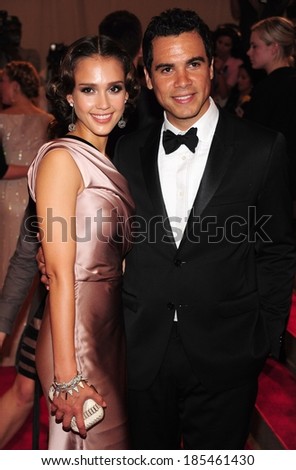 Jessica Alba, Cash Warren at Part 2-American Woman Fashioning a National Identity Benefit Gala Co-Hosted by GAP for the Costume Institute, The Metropolitan Museum of Art, New York May 3, 2010