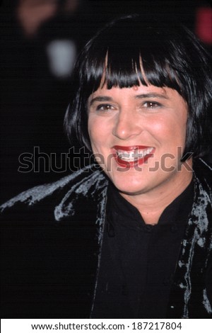 Eve Ensler at AMNESTY INTERNATIONAL MEDIA SPOTLIGHT AWARDS, NY 1/28/2002