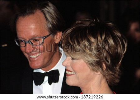 Peter Fonda with sister Jane Fonda at Film Society of Lincoln Center Gala Tribute to her, NY 5/7/2001
