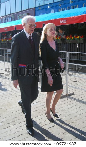 MOSCOW, RUSSIA -JUNE 21: Legendary movie-maker V. Naumov and his wife actress N. Belokhvostikova at XXXIV Moscow International Film Festival opening ceremony. Taken on June 21, 2012 in Moscow, Russia.