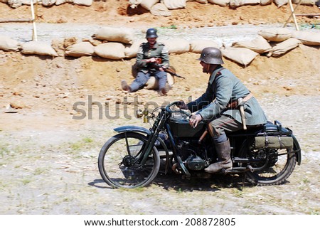 MOSCOW - JUNE 08, 2014: Historical reenactment of Mincer Nivelle battle held in 1917, the largest battle of First World War. Times and Ages International Historical Festival in Kolomenskoye, Moscow.