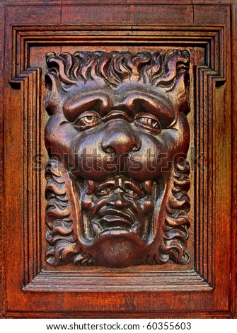 lion wood carving