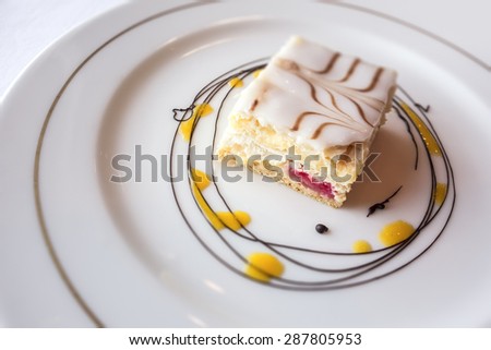 An image of a nice citrus cake