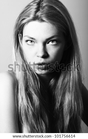 Natural light portrait of woman with bug beautiful eyes