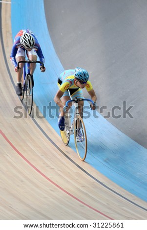 MOSCOW - MAY 31 : Unidentified riders participates in European Track Cycling Cup May 31, 2009 in Moscow, Russia