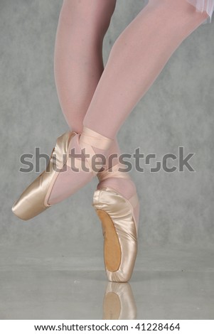 Dancer in ballet pointe