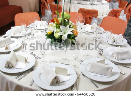 Table setting for a wedding or dinner event