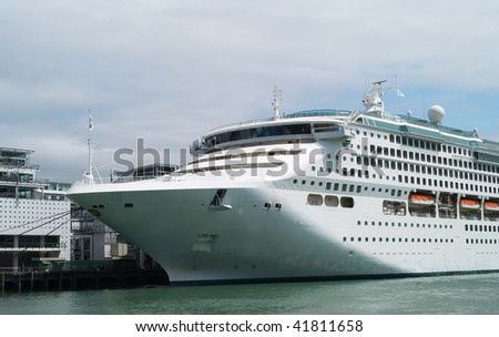 Transoceanic passenger ship
