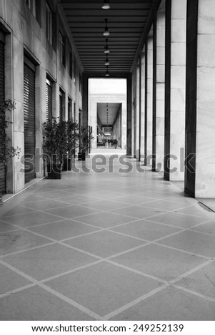 MILAN - JANUARY 28: View of Milan gallery with people in black and White on January 28, 2015 in Milan, Italy.