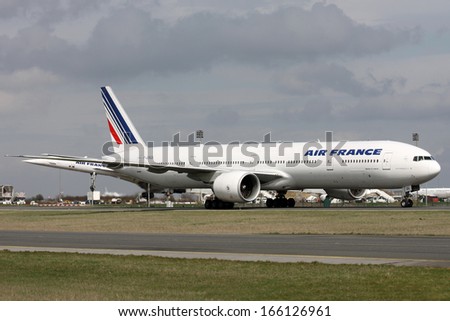PARIS, FRANCE - MARCH 29: Air France Boeing 777-328/ER taxis around CDG Airport on March 29, 2010. Air France is the French flag carrier.