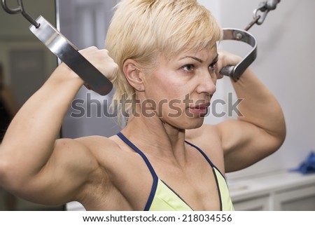 adult female bodybuilding competitions in the gym