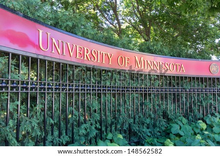 MINNEAPOLIS/USA - JULY 23: Entrance to the campus of the University of Minnesota on the campus of the University of Minnesota, the 6th largest university in the USA. July 23, 2012.