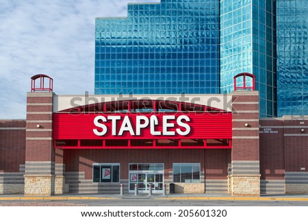 BLOOMINGTON, MN/USA - JUNE 22, 2014: Staples office supply store. Staples sells supplies, office machines, promotional products, furniture, technology, and business services  in stores and online.