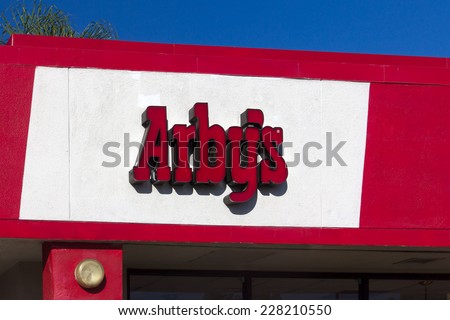 SANTA CLARITA, CA/USA - OCTOBER 28, 2014: Arby\'s restaurant exterior and sign. Arby\'s is the second largest fast food sandwich chain in the United States.