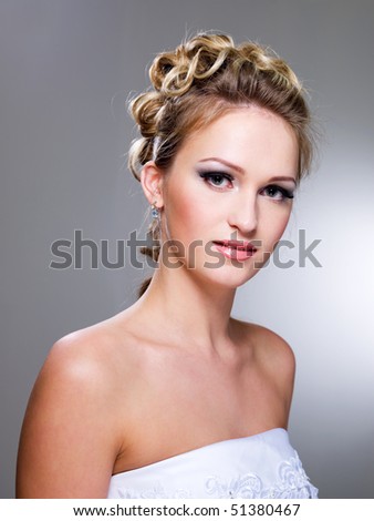 with beautiful wedding hairstyle 