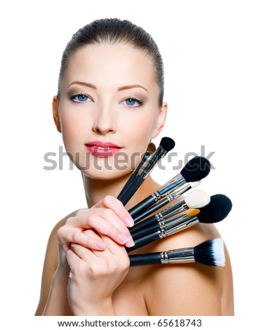 Lifestyle - Pagina 7 Stock-photo-beautiful-young-adult-woman-holds-the-make-up-brushes-near-attractive-face-fashion-model-posing-65618743