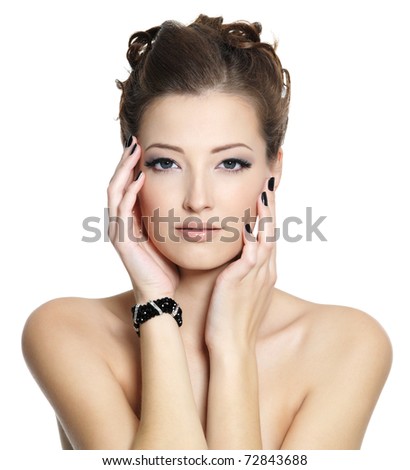 Lifestyle - Pagina 4 Stock-photo-portrait-of-glamour-sexy-young-woman-with-black-nails-and-eye-make-up-posing-on-white-background-72843688