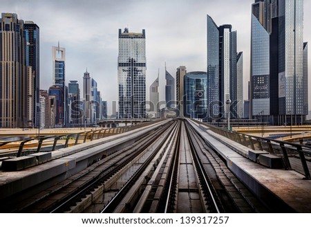 Dubai/Emirates Towers/Dubai By Metro