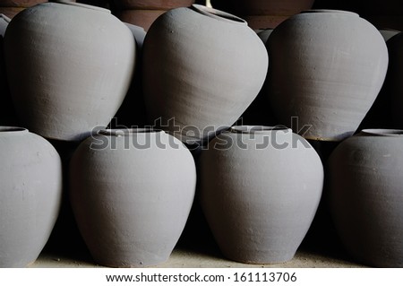 Pattern of clay jar