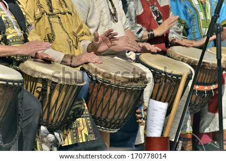 Drums player in group Drums player in group
