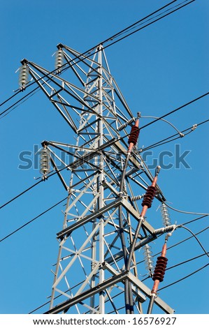 A power mast with extra fixtures for directing cables to ground