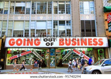 NEW YORK - JULY 17: A store going out of business on July 17, 2011 in New York. The 2007-2011 financial crisis forced to bankruptcy many stores in Manhattan.