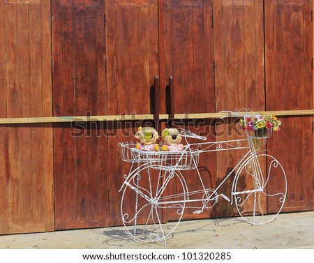 Beautiful bike leaning against wall