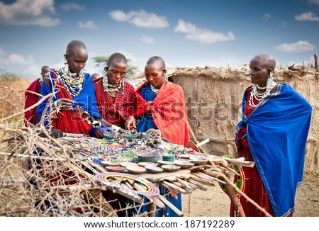 TANZANIA, AFRICA-FREBOARY 9, 2014: Masai with traditional  ornaments, review of daily life of local people on February 9, 2014. Tanzania.Traditional handmade accessories made from Masai.