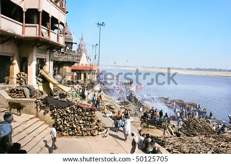 Varanasi+ghats+burning