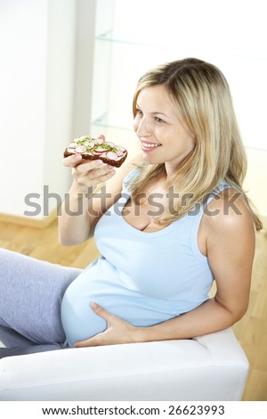Movie Pregnant Women Eats Radishes 54