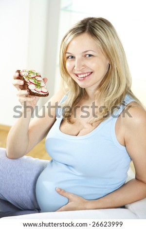 Movie Pregnant Women Eats Radishes 94