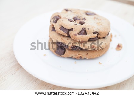 Soft Baked Dark Chocolate Chunk Cookies