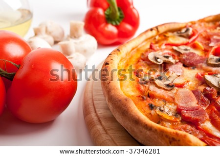 mushroom and bacon pizza