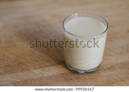 A glass of home made oat milk, a fresh and healthy alternative to cow\'s milk.