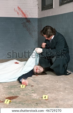 Police inspector examining a dead body, biting on his glasses, deep in thought