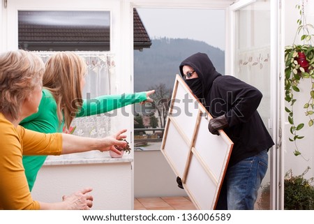 masked thief is observed