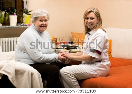 home visit doctor with senior