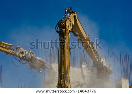 industrial dismantle, mechanical destruction
