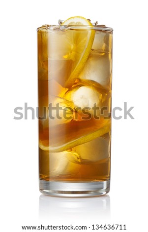 Refreshing glass of iced tea and lemon