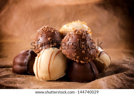 Sweet And Tasty Belgium White And Dark Chocolate Pralines