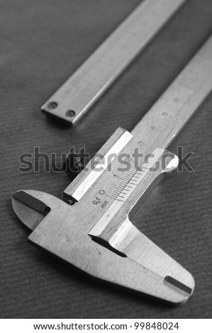 a duel scale vernier measuring calipers