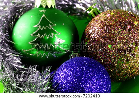 Winter ornaments: balls and garland
