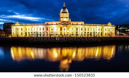 Dublin Custom House At Night With Reflection In The River Liffey