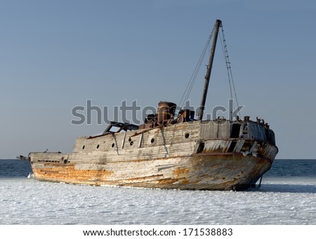 Ship  thrown  old  building  aground  Sea  of  Japan