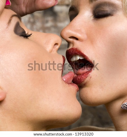 Girls kiss
