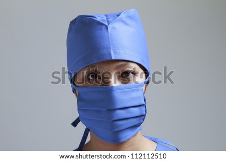 Women, surgical gowns