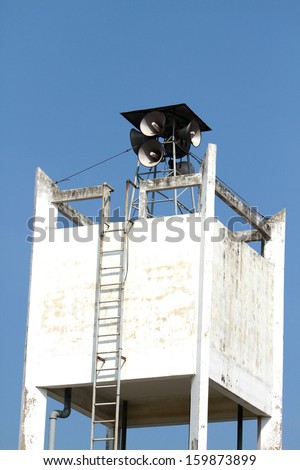 Speaker tower